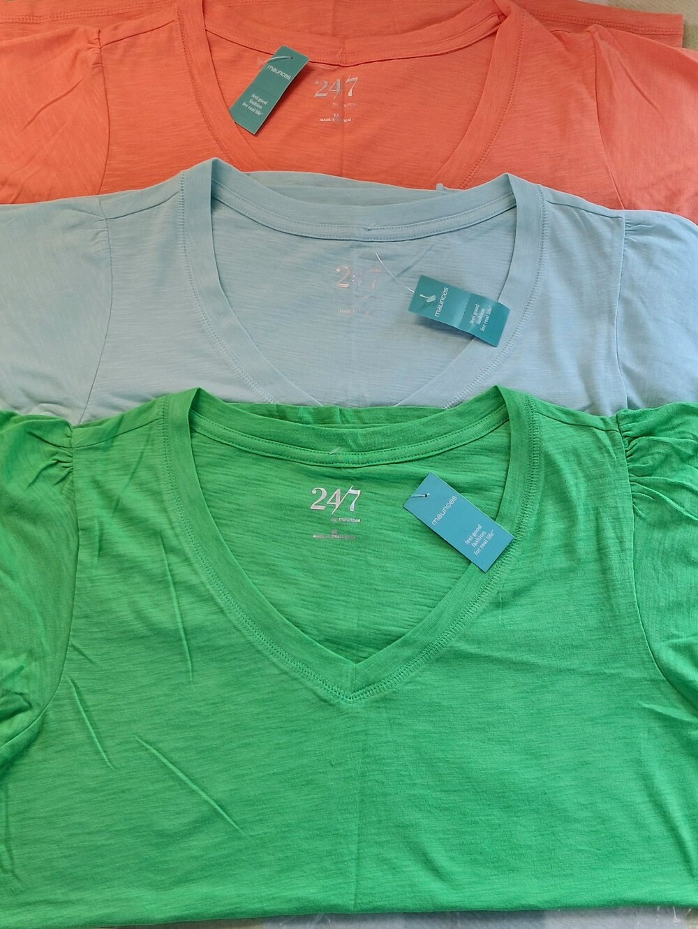 Maurices Women's 24/7 Short Sleeve V-Neck T-Shirt Set Of 3 Size Medium NWT